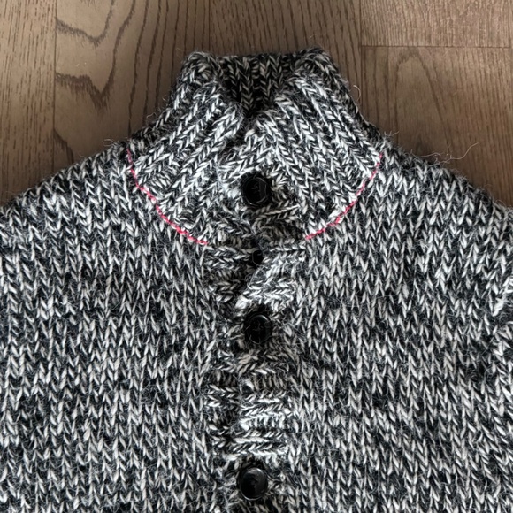 CLUB MONACO - Alpaca Wool Cardigan - Picture 3 of 7